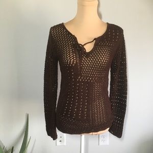 Long sleeve crocheted top